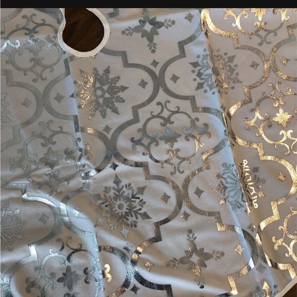 48” Tree Skirt + Stocking - Picture 2 of 3